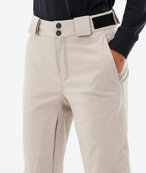 con_w__3-6.webp Con W 2022