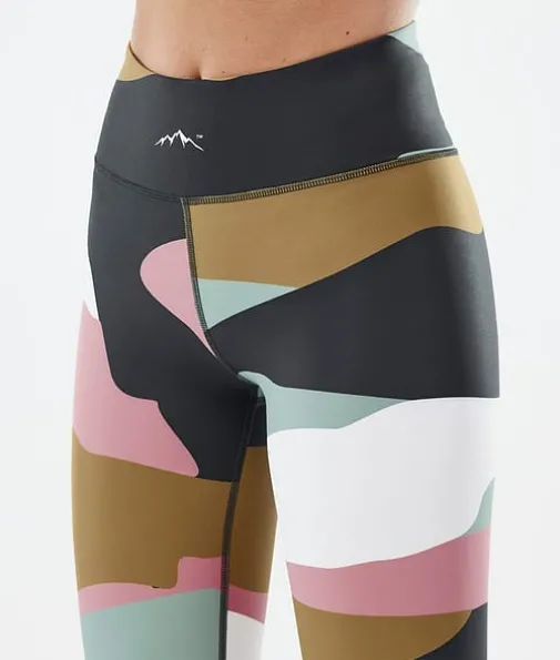 snuggle_w_4-30.webp Snuggle W