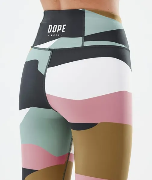 snuggle_w_5-30.webp Snuggle W